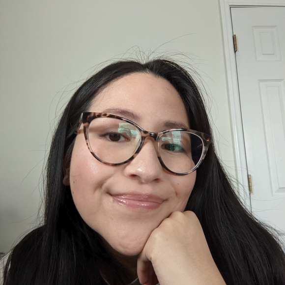 Meet your Posher, Carolina - Picture 1 of 1